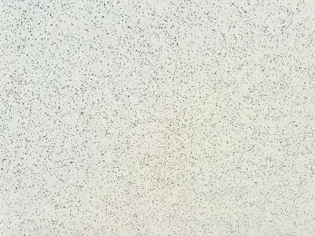 Starlight White (S002)