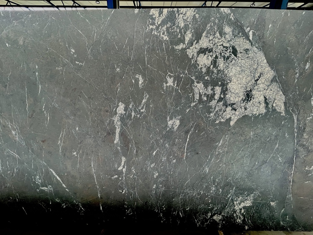 Breccia Imperiale (Amarula)