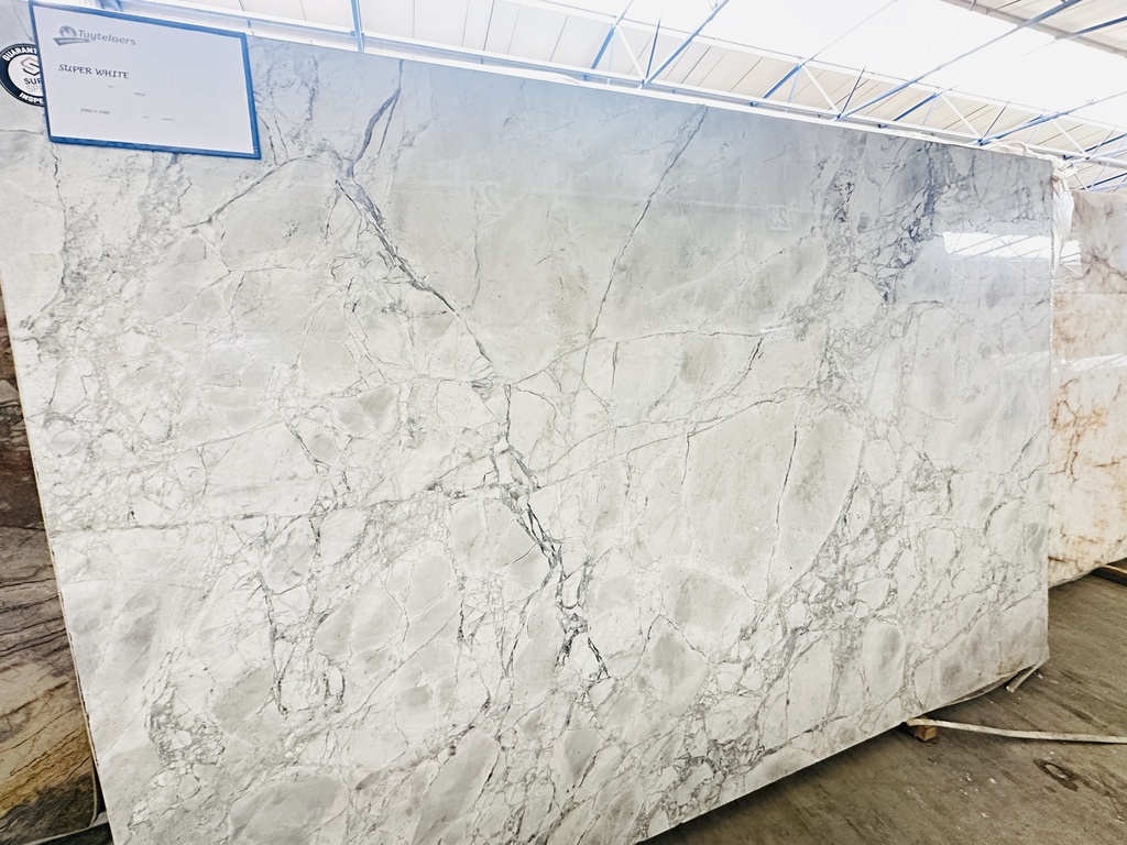 Calacatta White (soft)